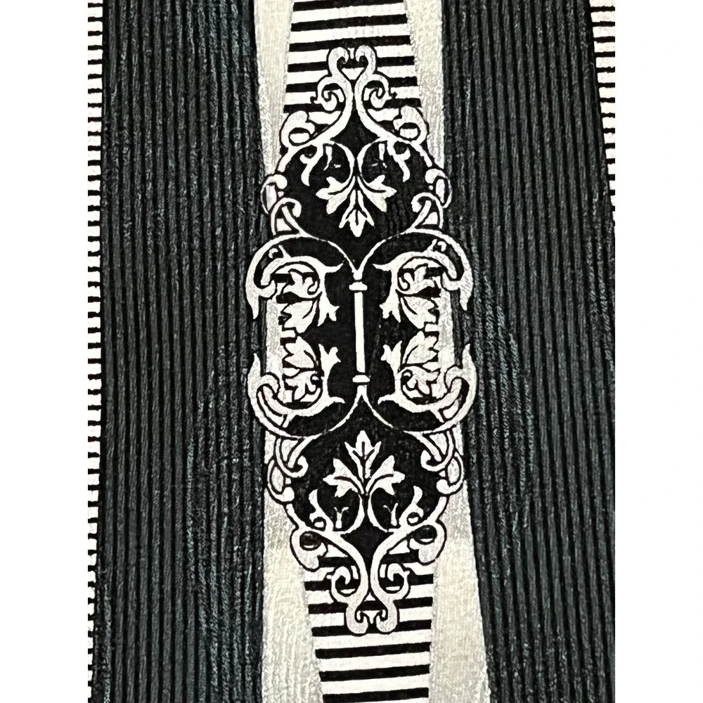 Stacy Adams Mens 100% Silk Tie Black Silver Geometric Pattern Hand Made‎